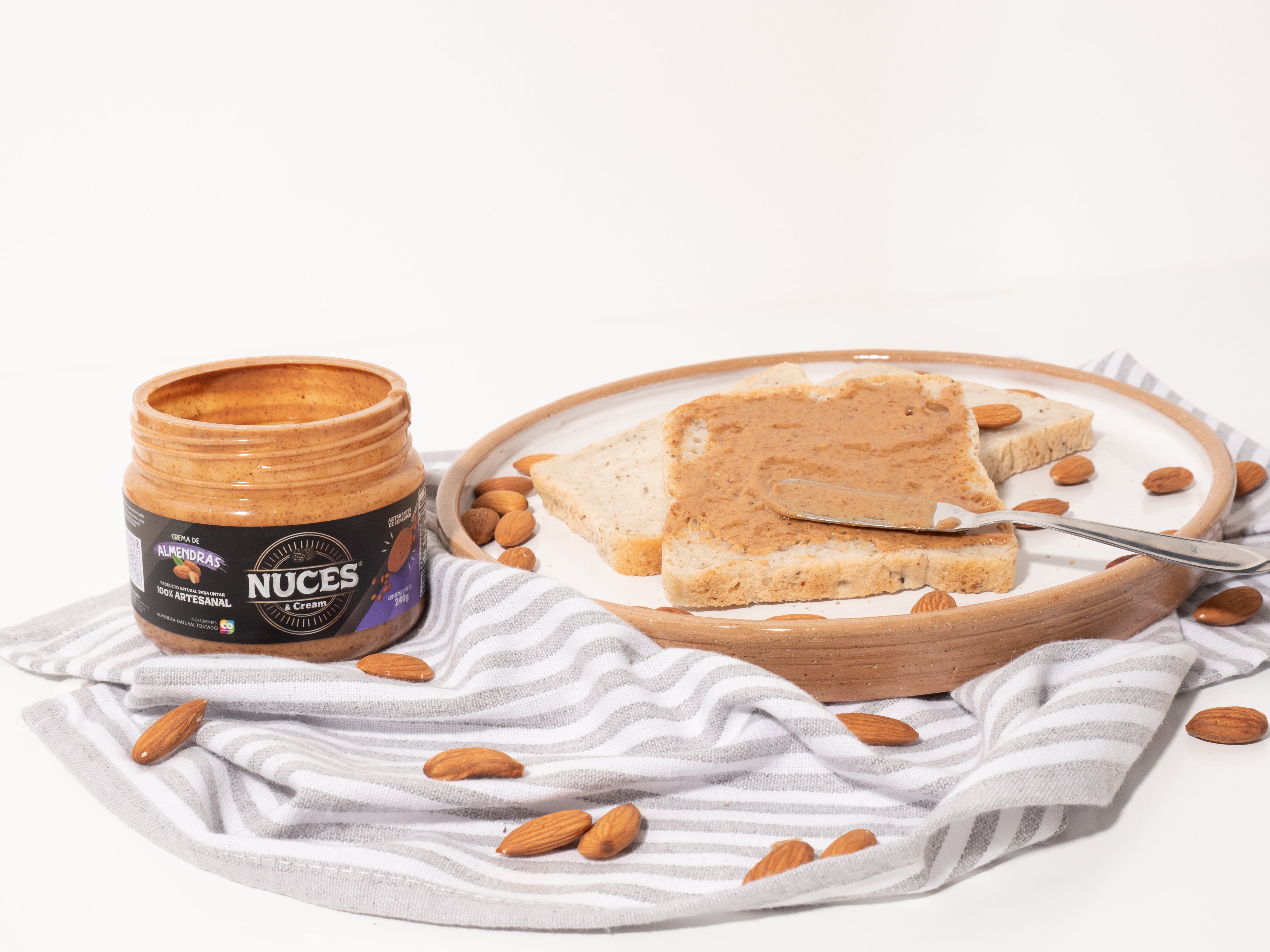 Pan original vegano 540g + Crema almendras 240g