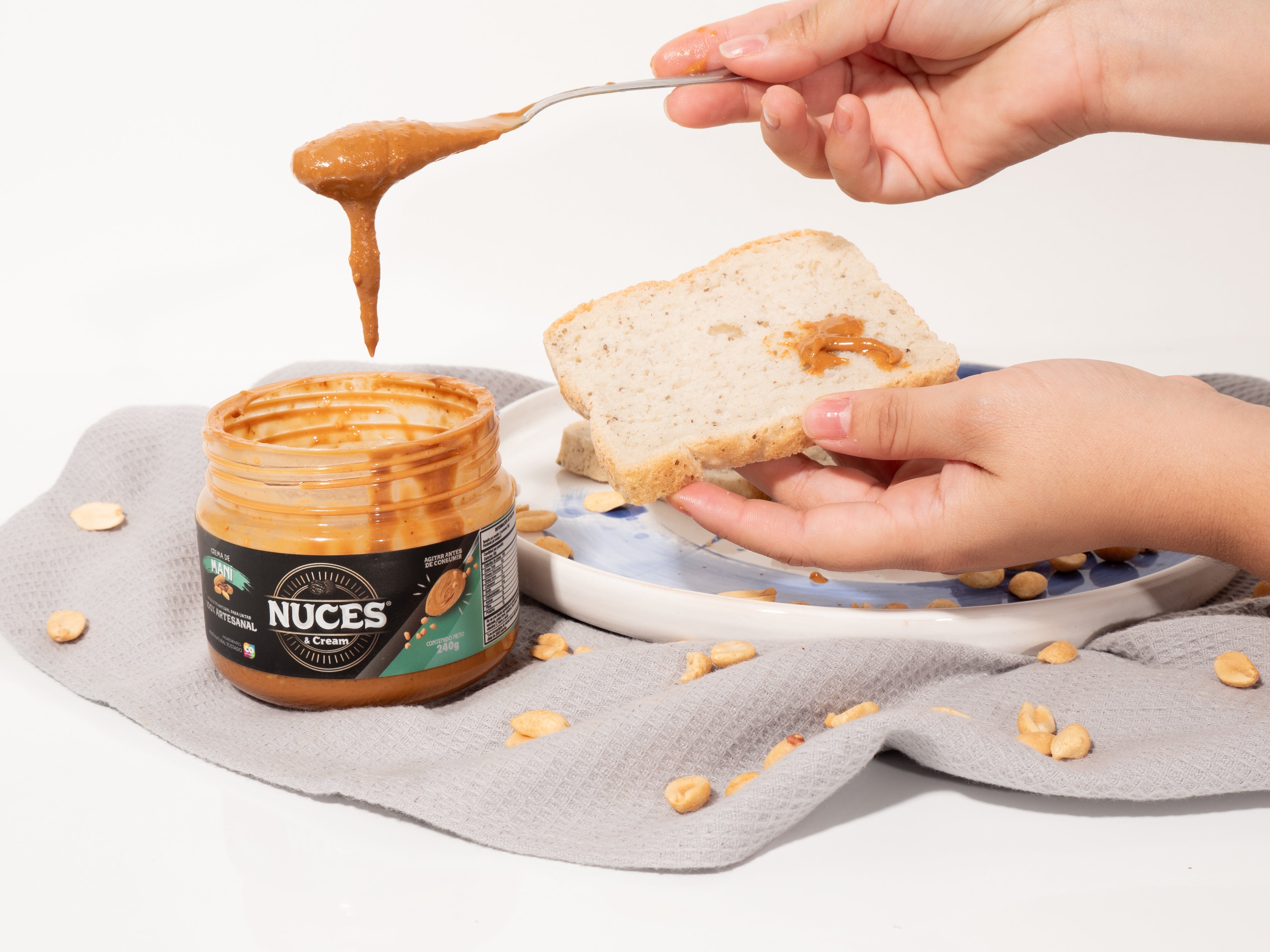 Pan original vegano 540g + Crema maní 240g