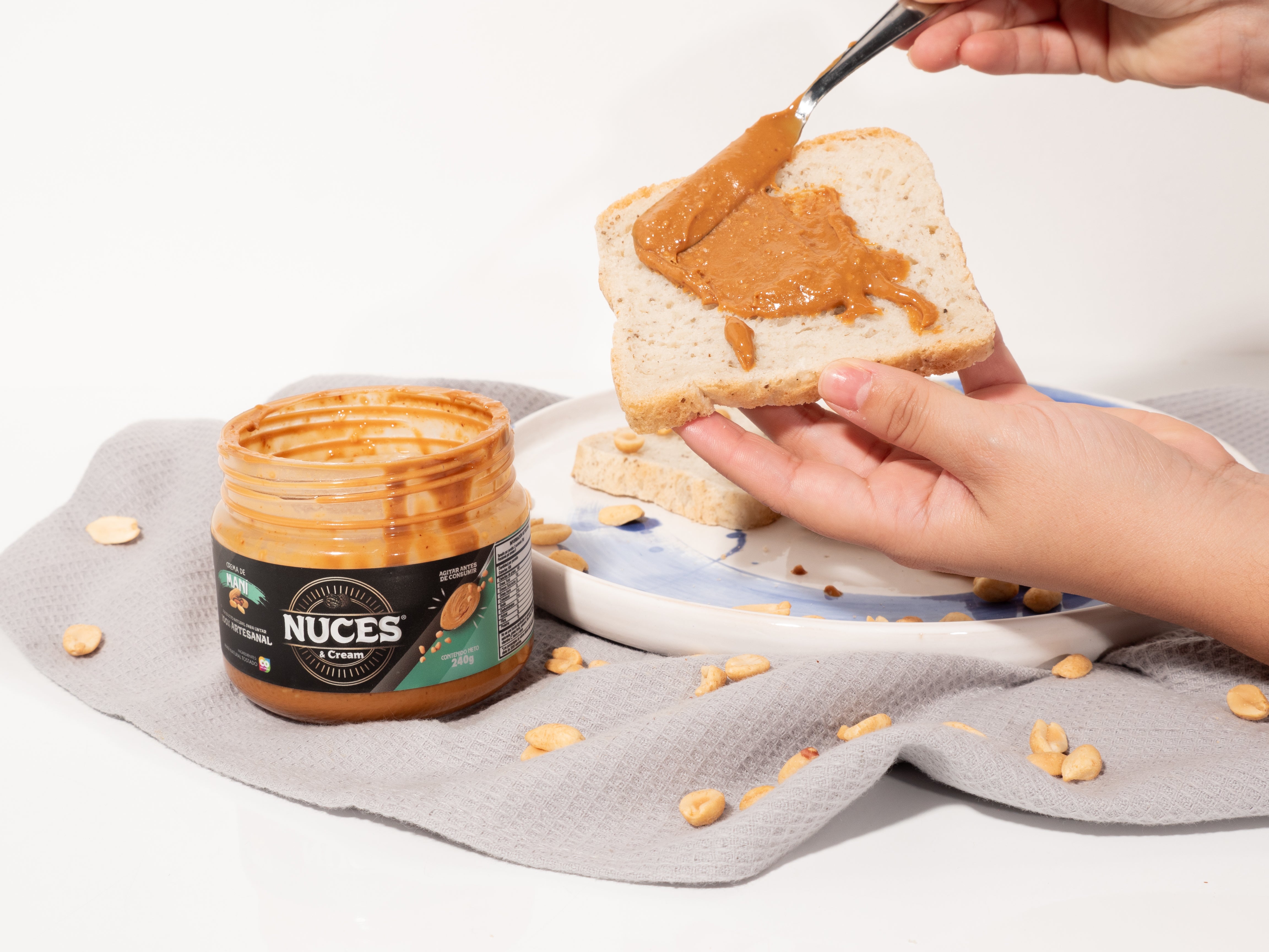 Pan original vegano 540g + Crema maní 240g