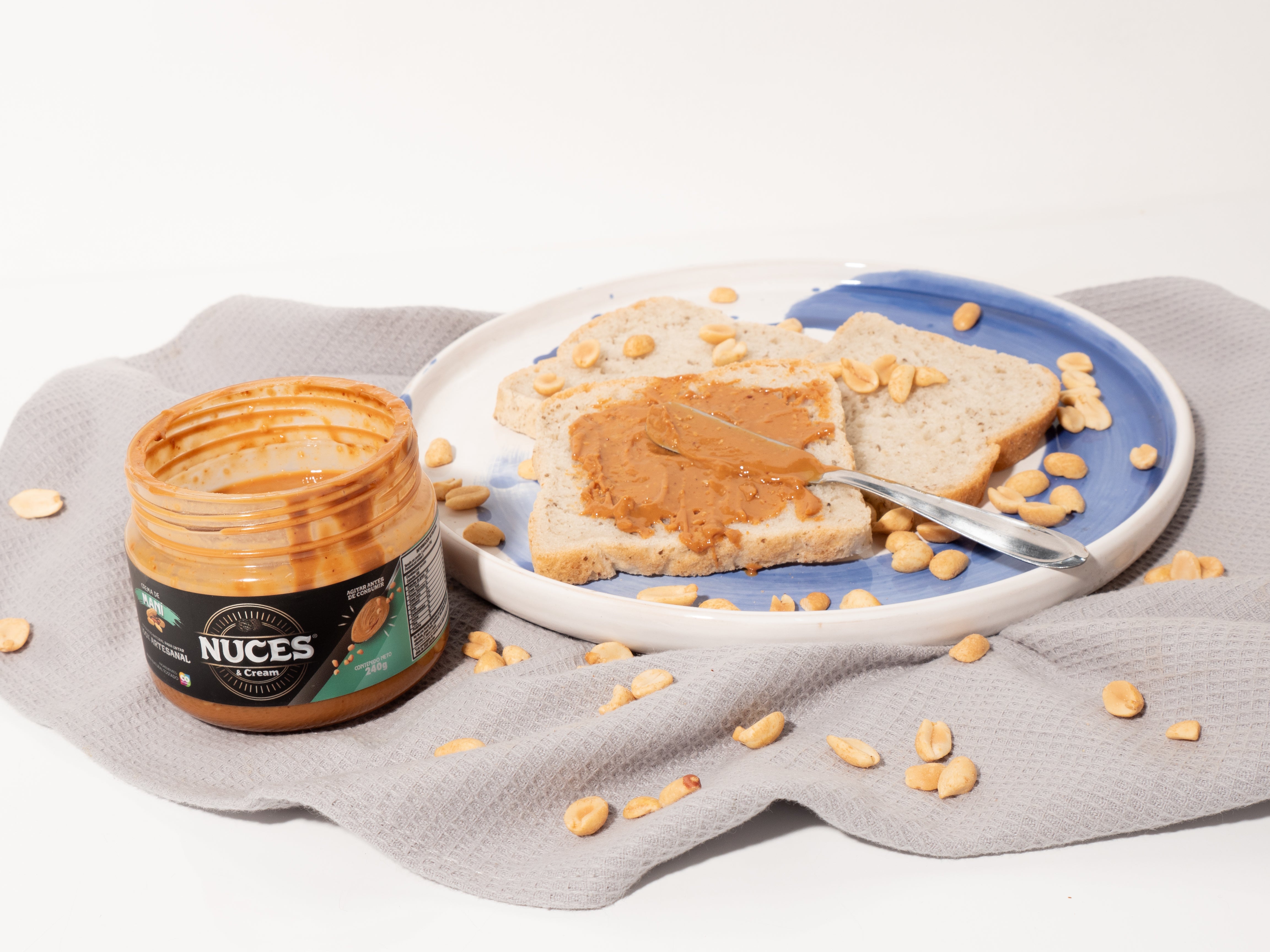 Pan original vegano 540g + Crema maní 240g