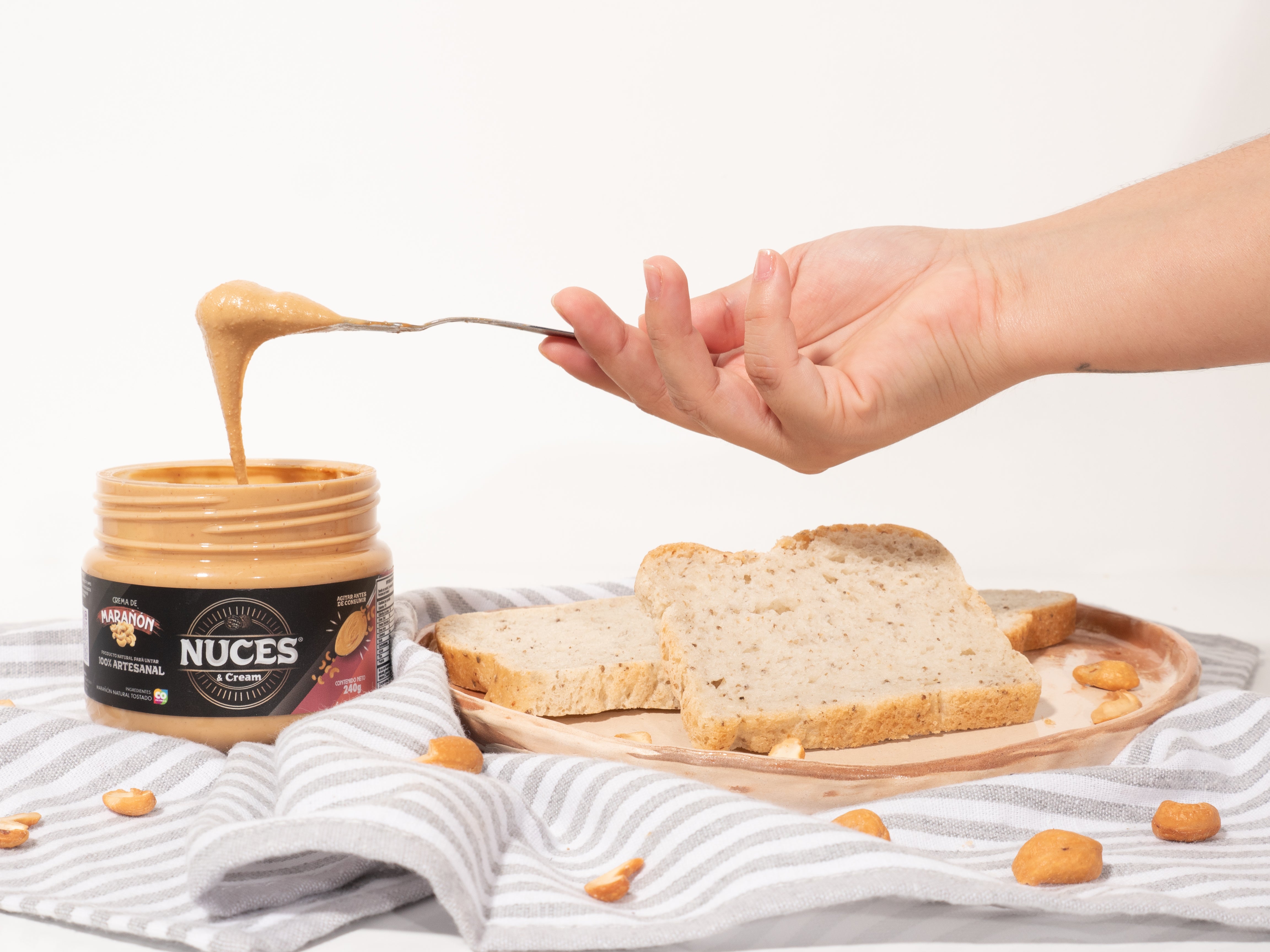 Pan original vegano 540g + Crema marañón 240g