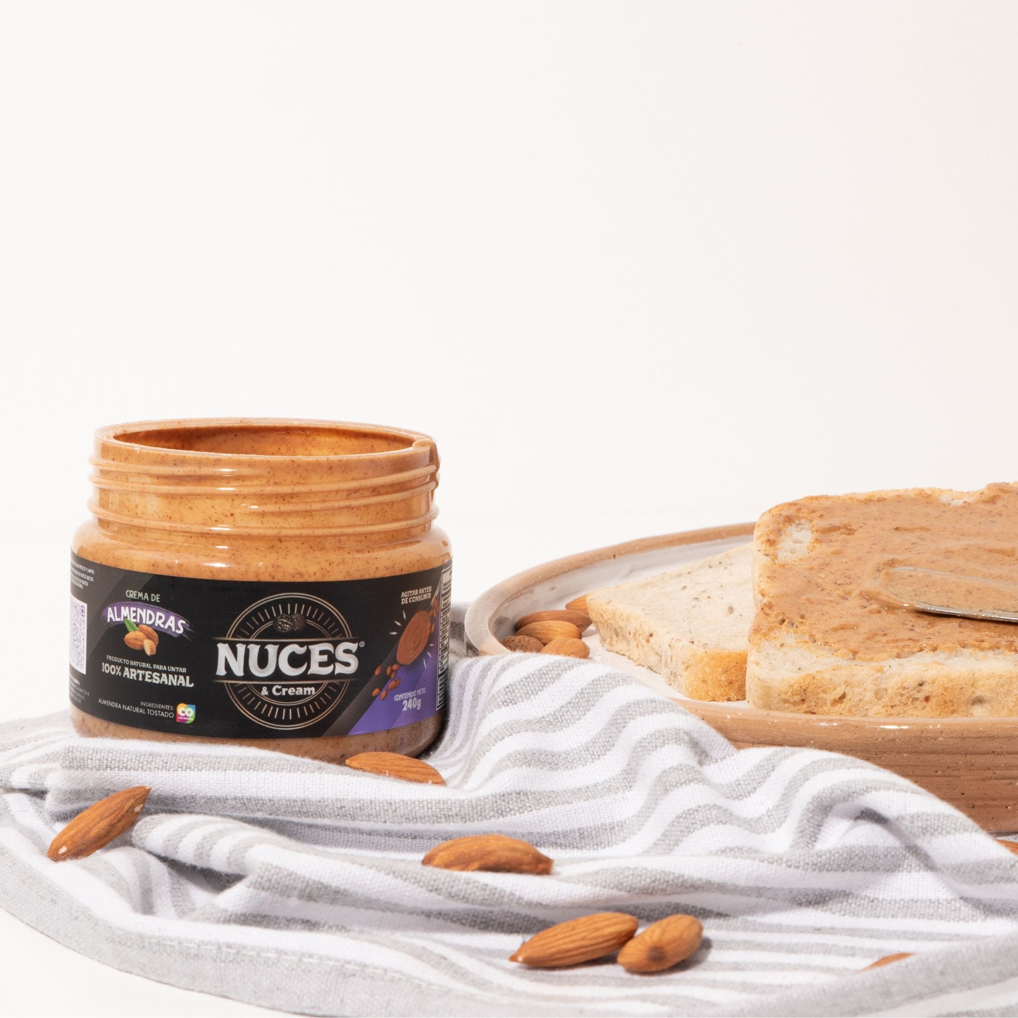 Pan original vegano 540g + Crema almendras 240g